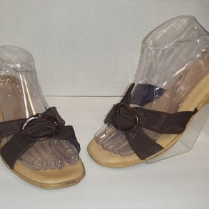 Italian Shoemaker Brown Fabric Slip On Cork wedge sandal believe to be Size 10.5
